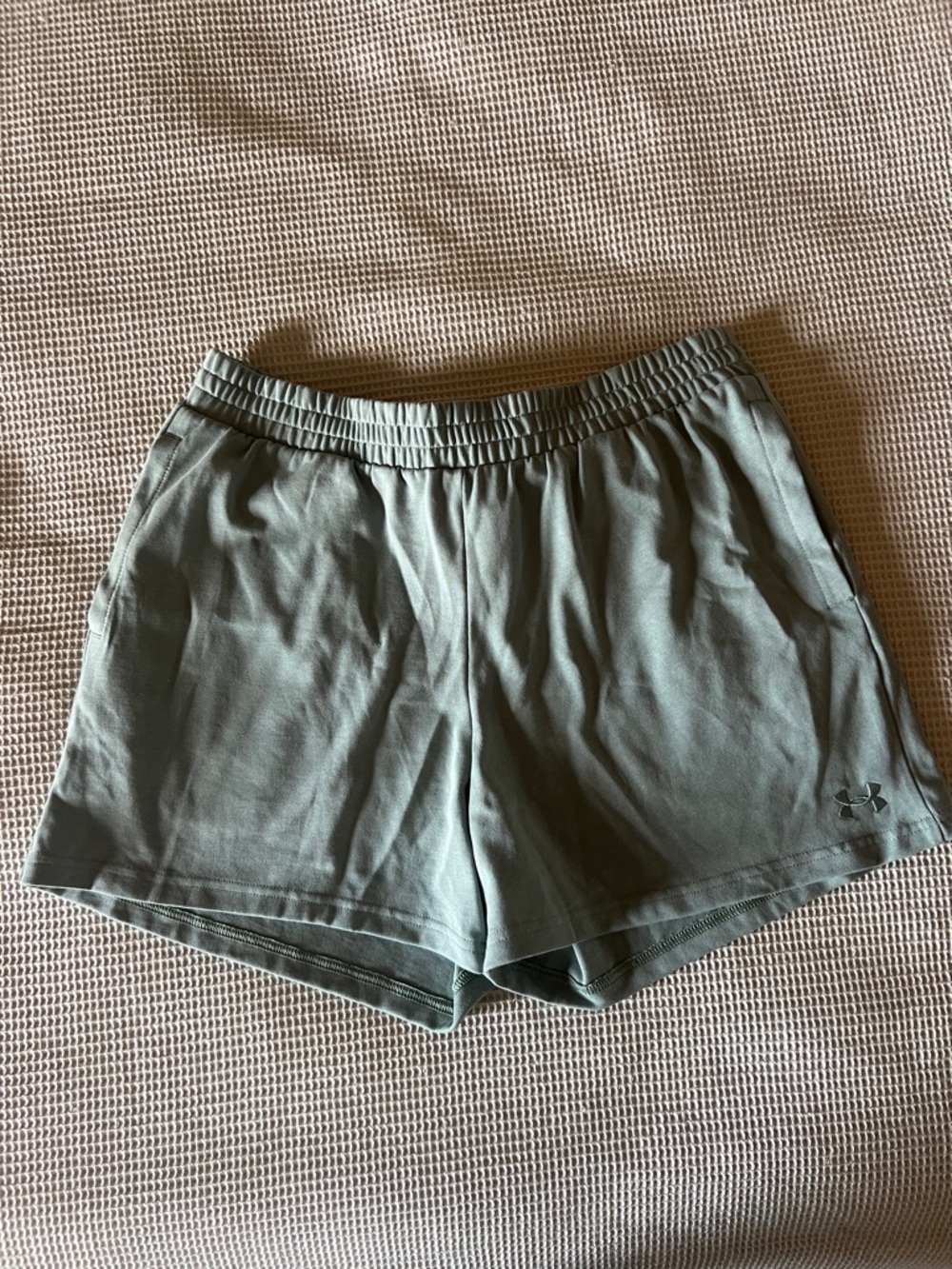 Under Armour shorts never worn
